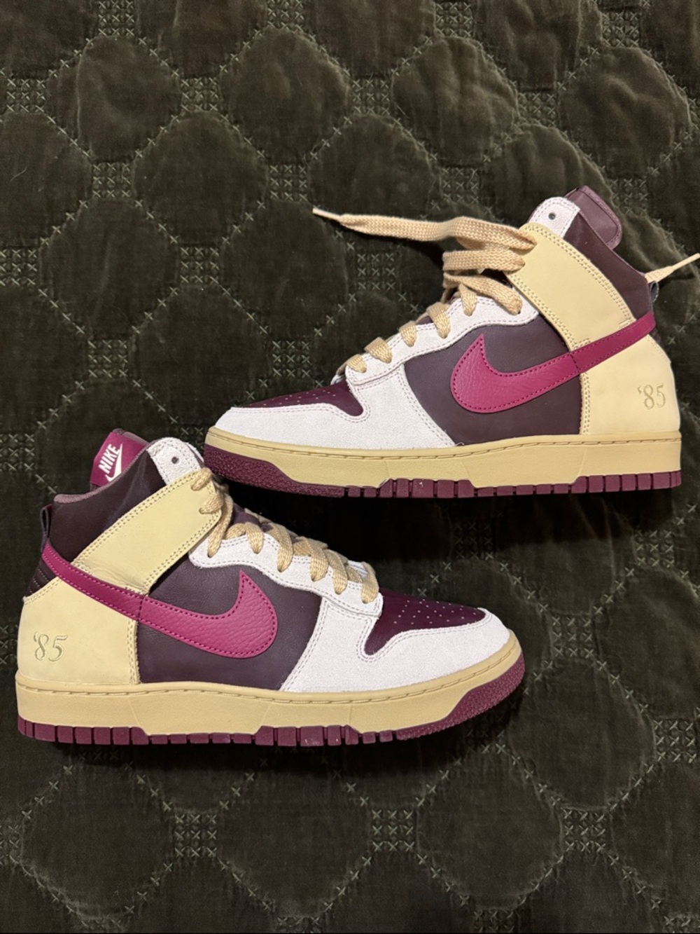 Women’s Size 11 Nike Dunk High 1985 Sneakers in Alabaster/Rosewood-Earth